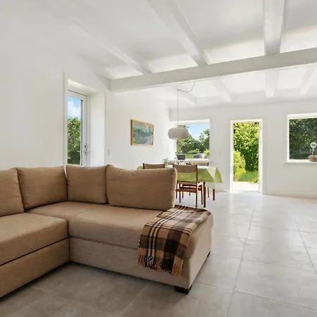 2 Bedroom In Aakirkeby *