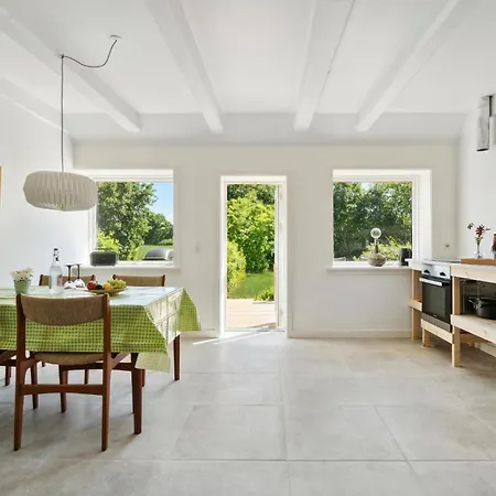 2 Bedroom In Aakirkeby * Akirkeby