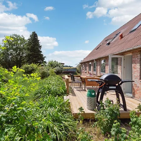 2 Bedroom In Aakirkeby *